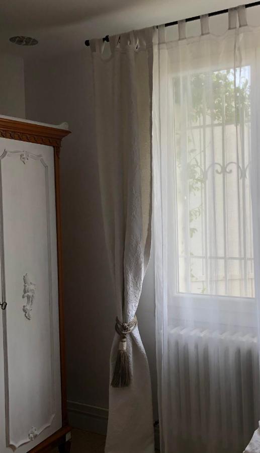 Bed and Breakfast Lulu En Provence LʼIsle-sur-la-Sorgue Exterior foto